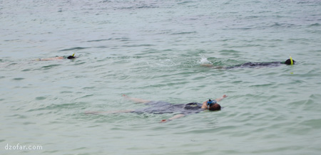 Snorkeling di pantai Batu Topeng