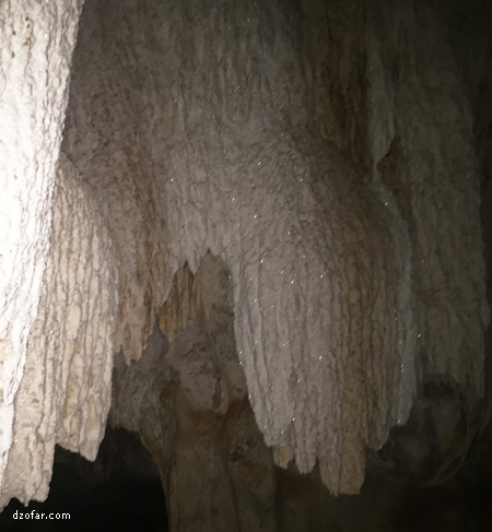 stalaktit berlapis permata