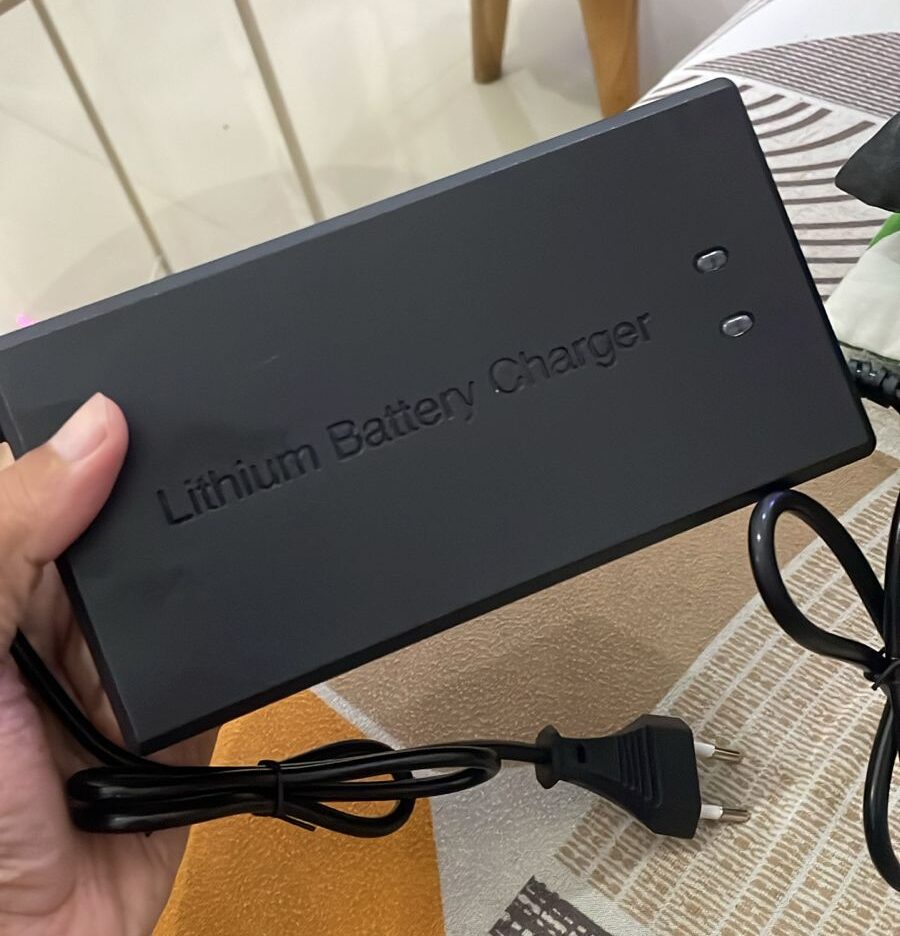 Charger LiFePo4