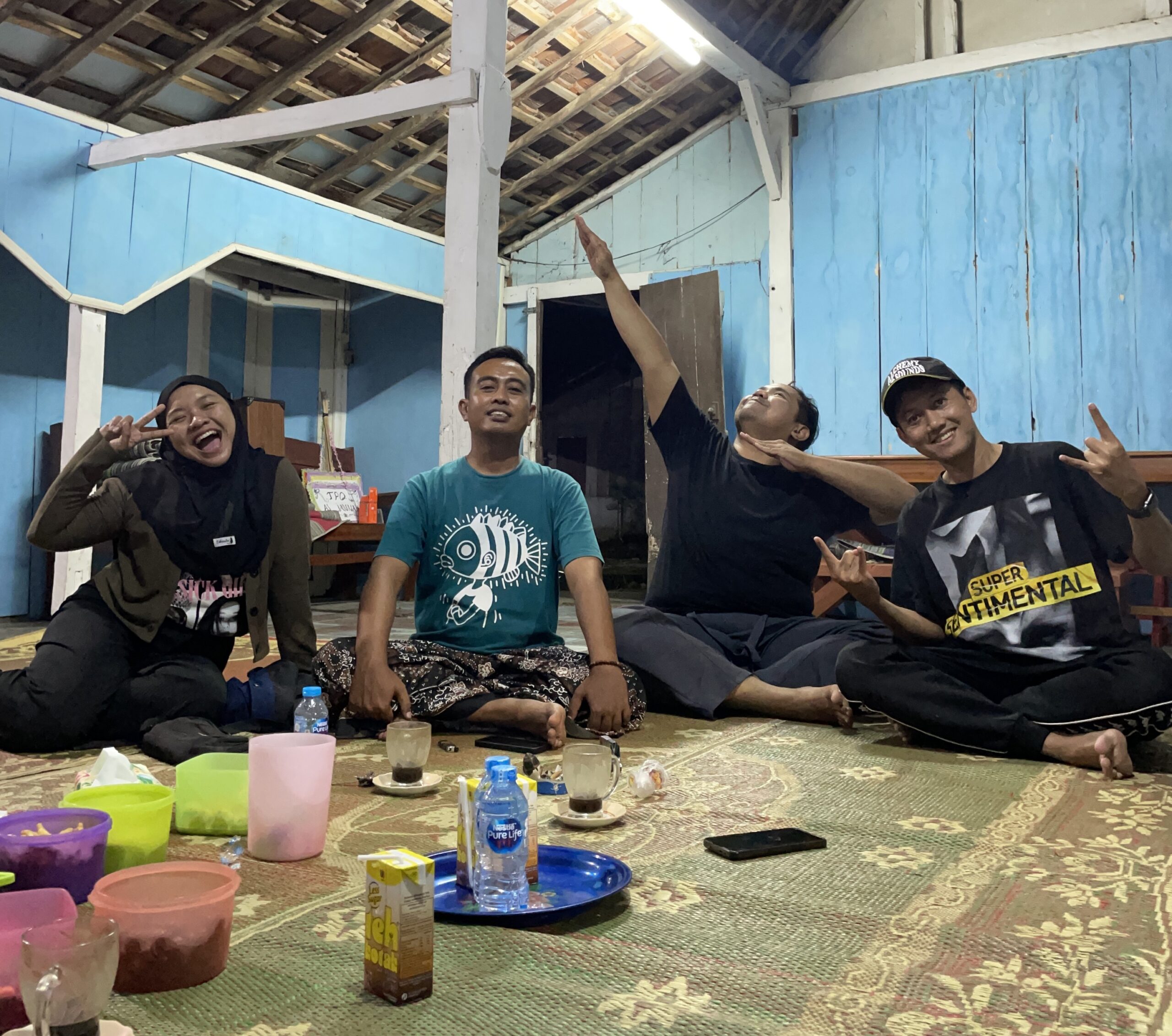 Rumah Wahyu dan Iva di Caruban, ada Eka Can dan Aku