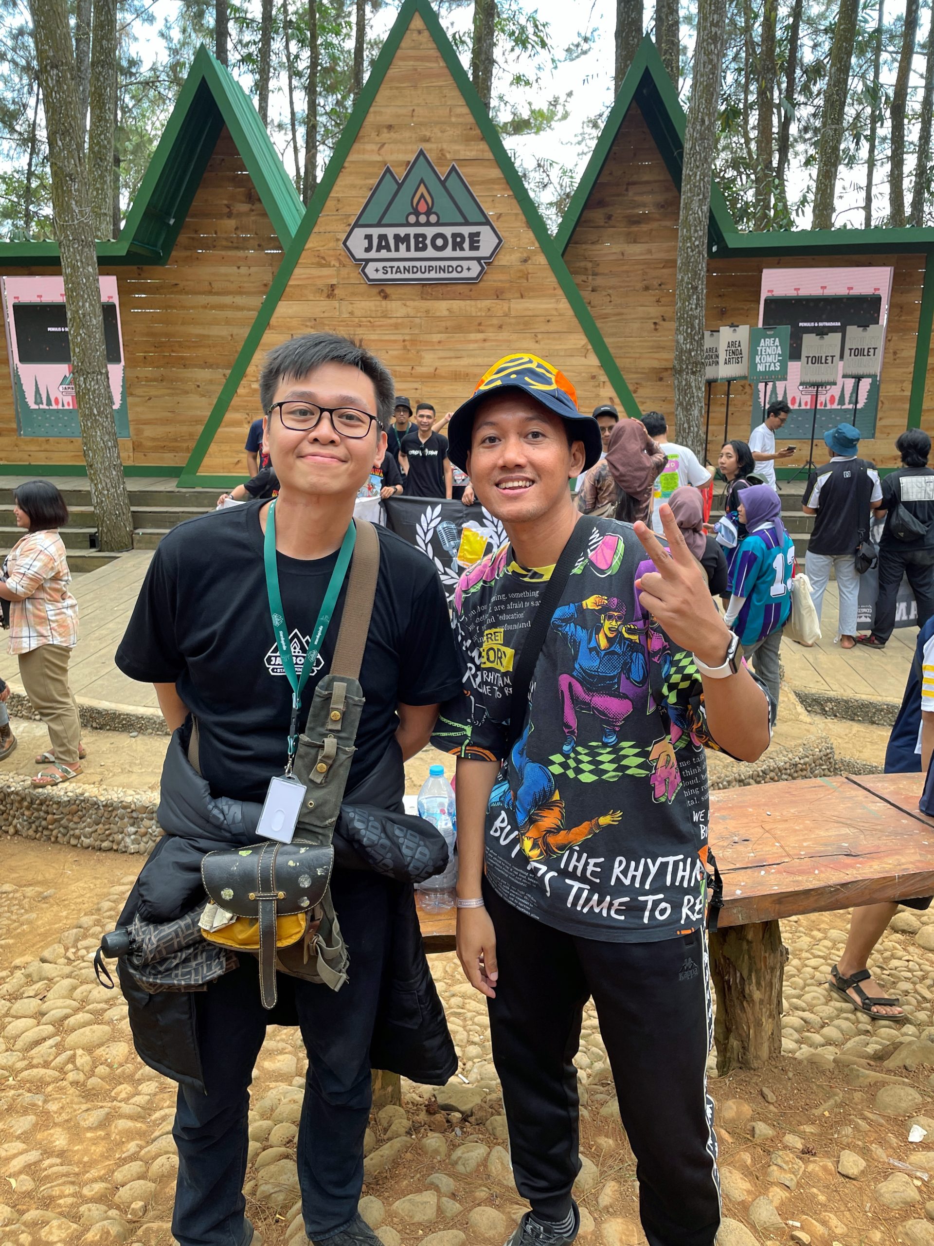 Bareng Harry Hartanto sang survival!